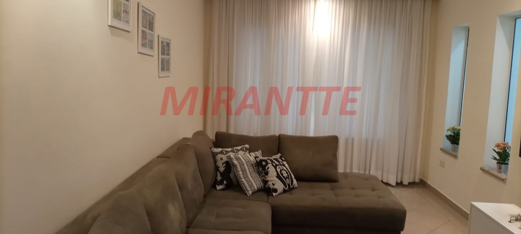 Sobrado de 180m² com 2 quartos em Santa Teresinha