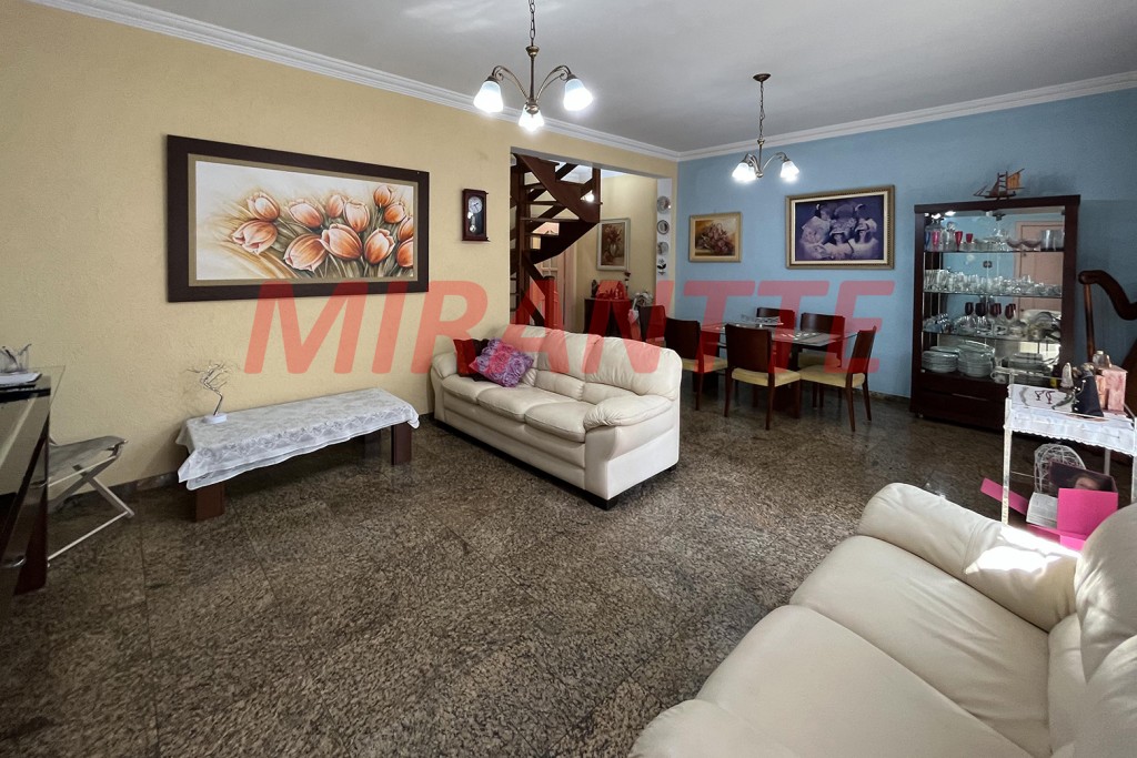 Sobrado de 160m² com 4 quartos em Jardim São Paulo