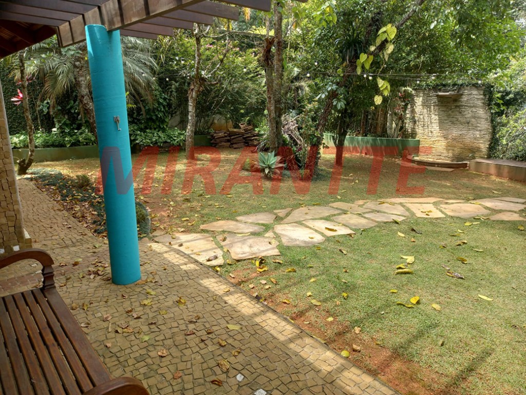 Sobrado de 324m² com 4 quartos em PARQUE PETROPOLIS
