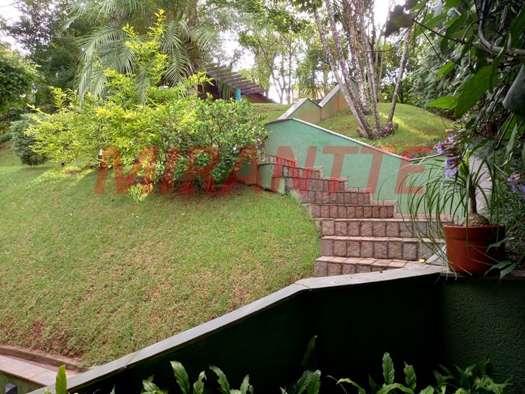 Sobrado de 324m² com 4 quartos em PARQUE PETROPOLIS