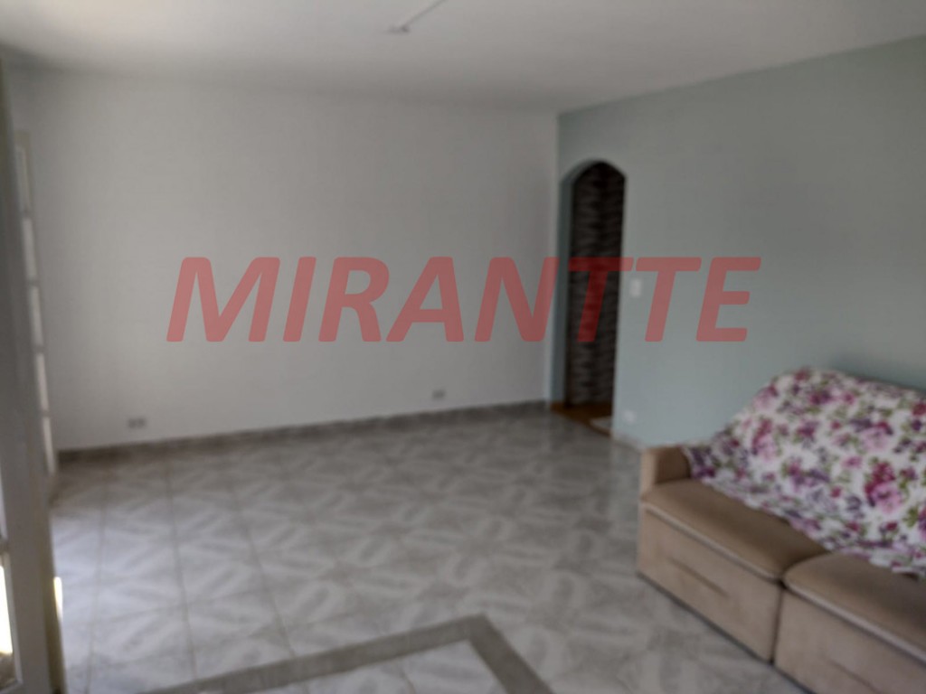 Sobrado de 189m² com 5 quartos em Barreiro – Mairiporã