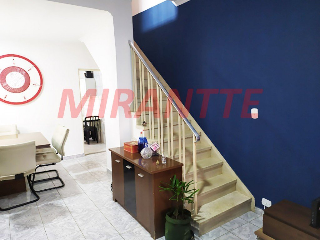 Sobrado de 186m² com 4 quartos em Parada Inglesa