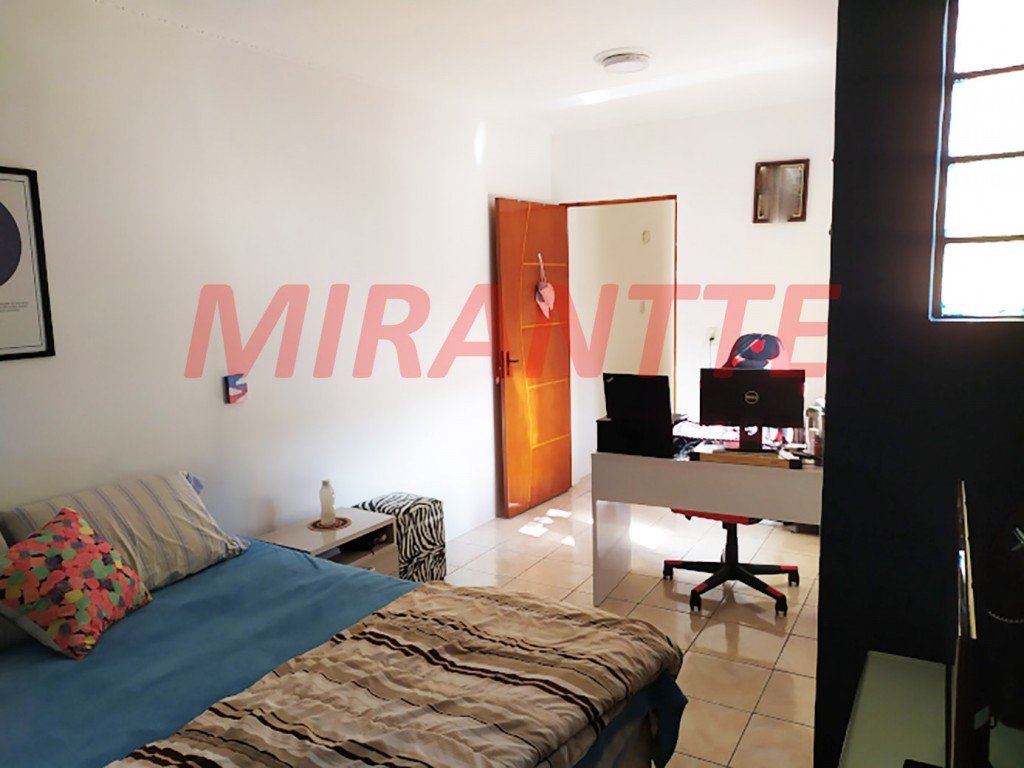 Sobrado de 186m² com 4 quartos em Parada Inglesa