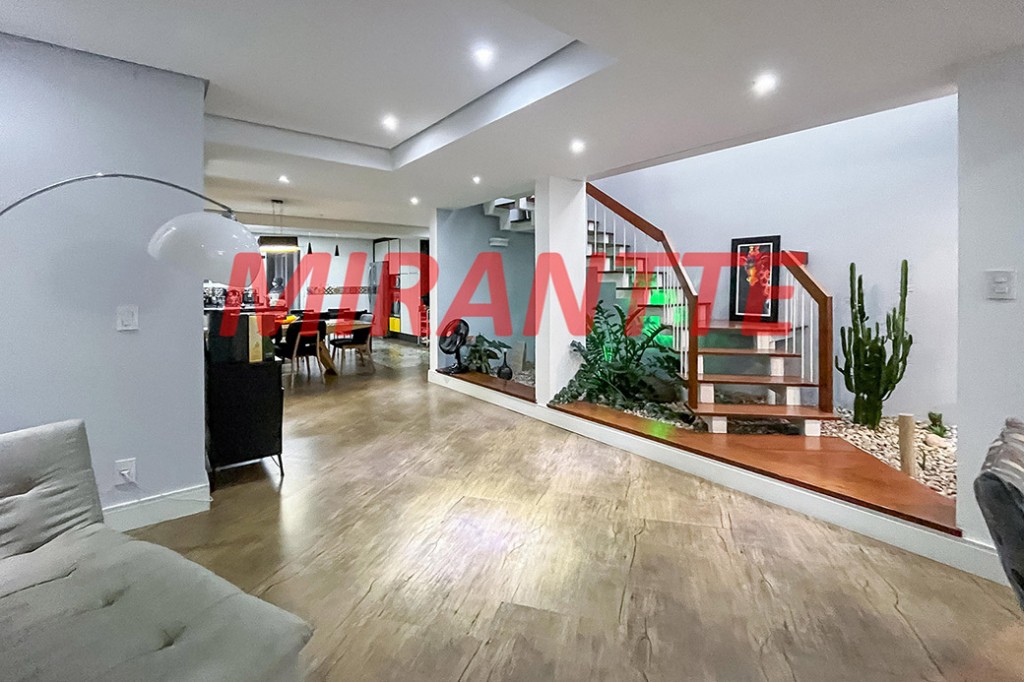 Sobrado de 287m² com 4 quartos em Jardim França