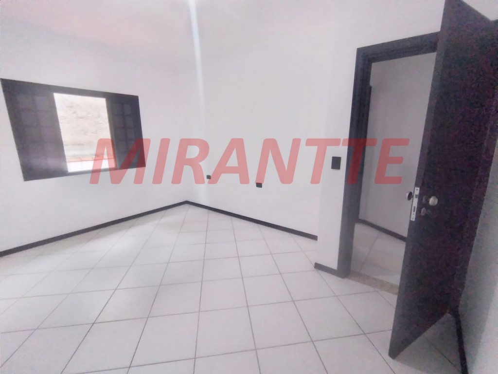 Sobrado de 286m² com 3 quartos em Jardim Rosa de Franca