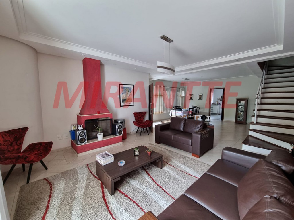 Sobrado de 340m² com 4 quartos em Jardim Consolata