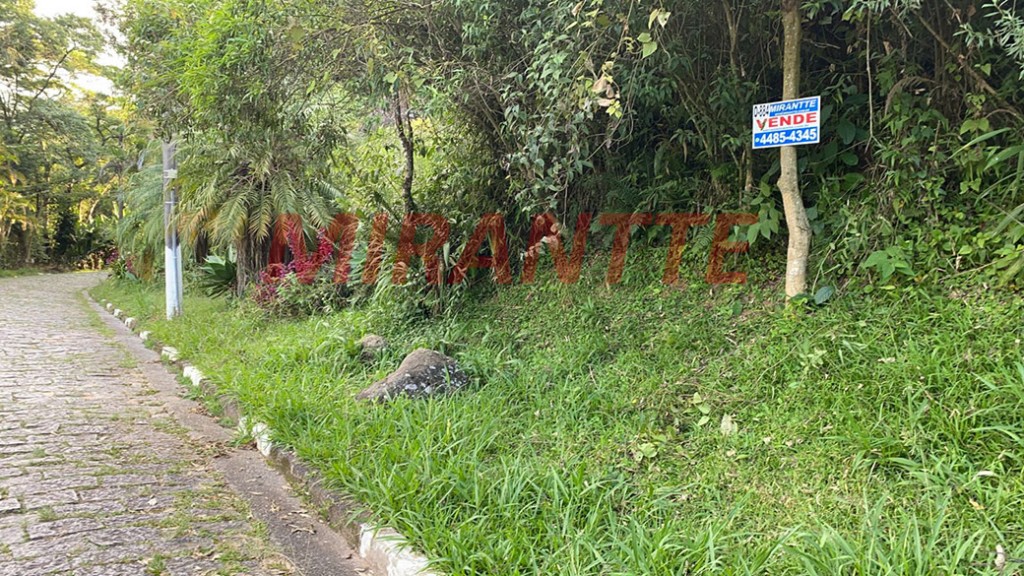 Terreno de 2690m² em Serra Da Cantareira