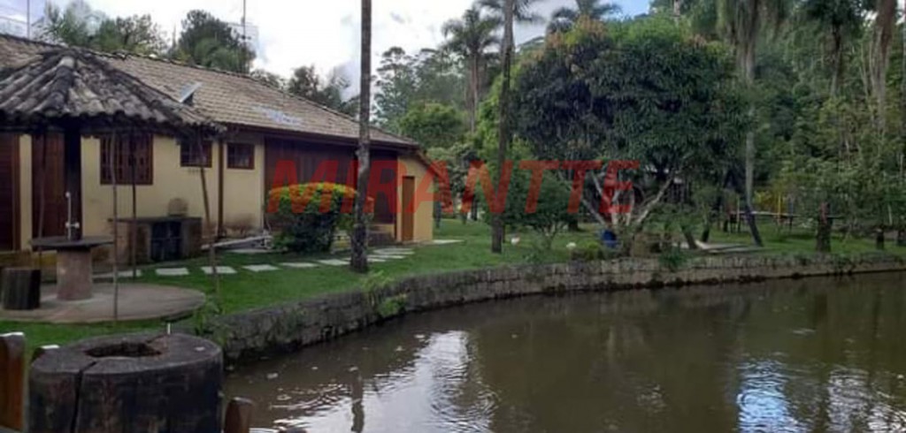Terreno de 2690m² em Serra Da Cantareira
