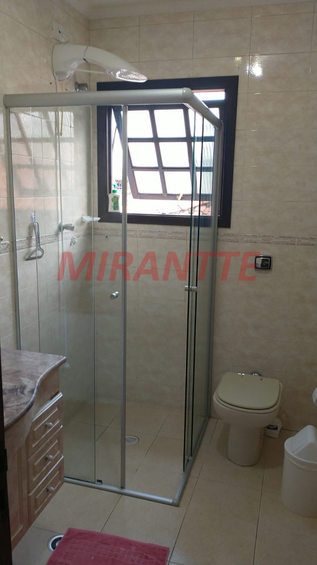 Sobrado de 166m² com 3 quartos em Vila Ester