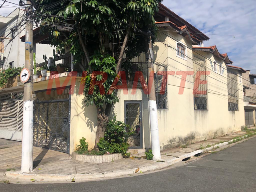 Sobrado de 162m² com 4 quartos em Vila Maria