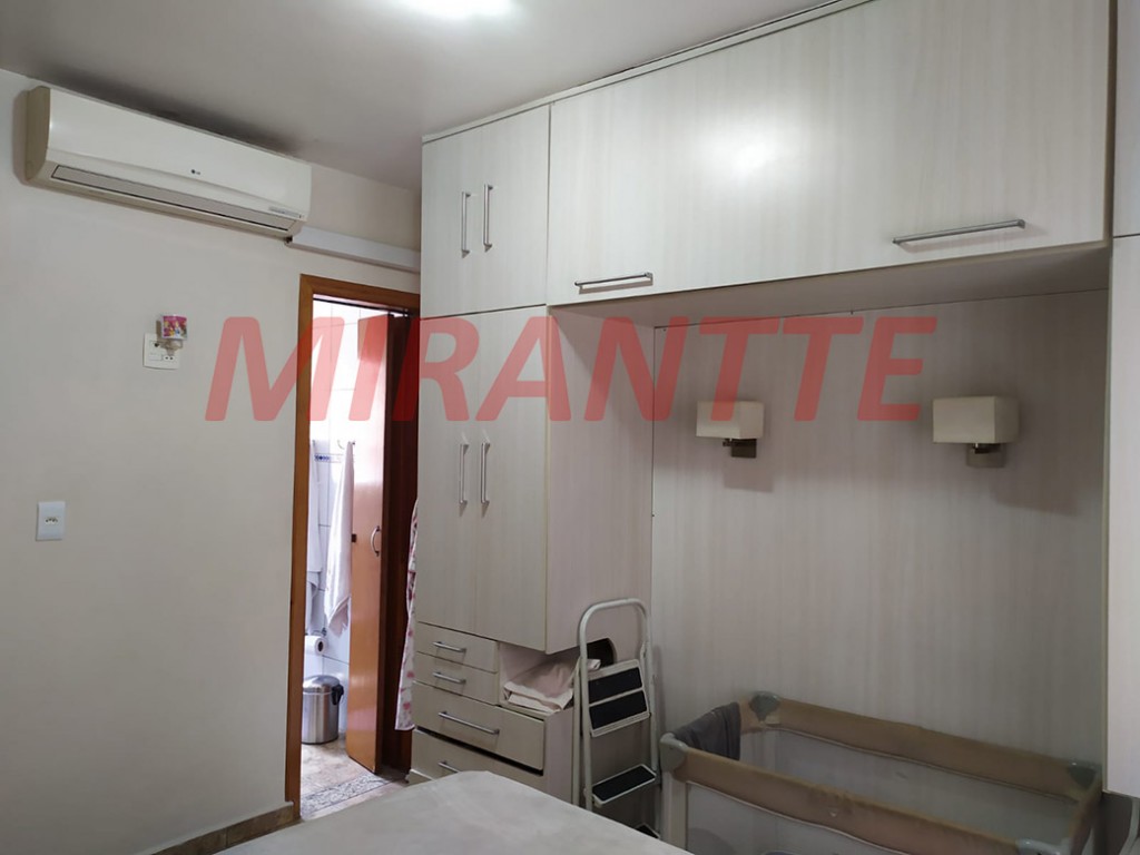 Sobrado de 208m² com 4 quartos em Casa Verde