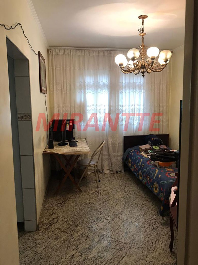 Sobrado de 172m² com 3 quartos em Santana