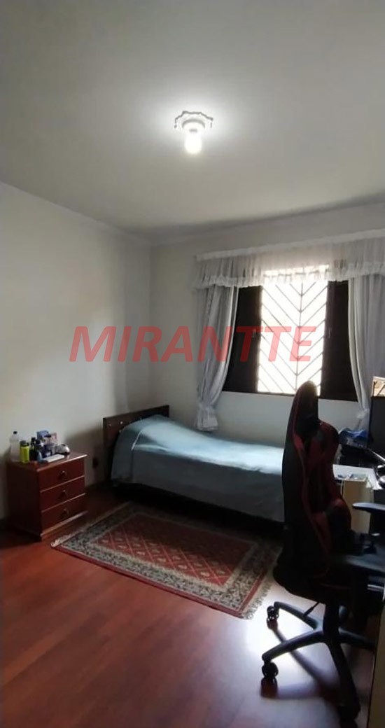 Sobrado de 172m² com 3 quartos em Santana