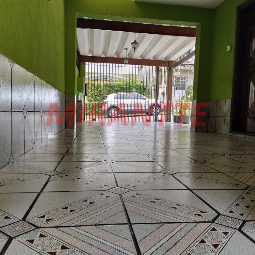 Sobrado de 172m² com 3 quartos em Santana