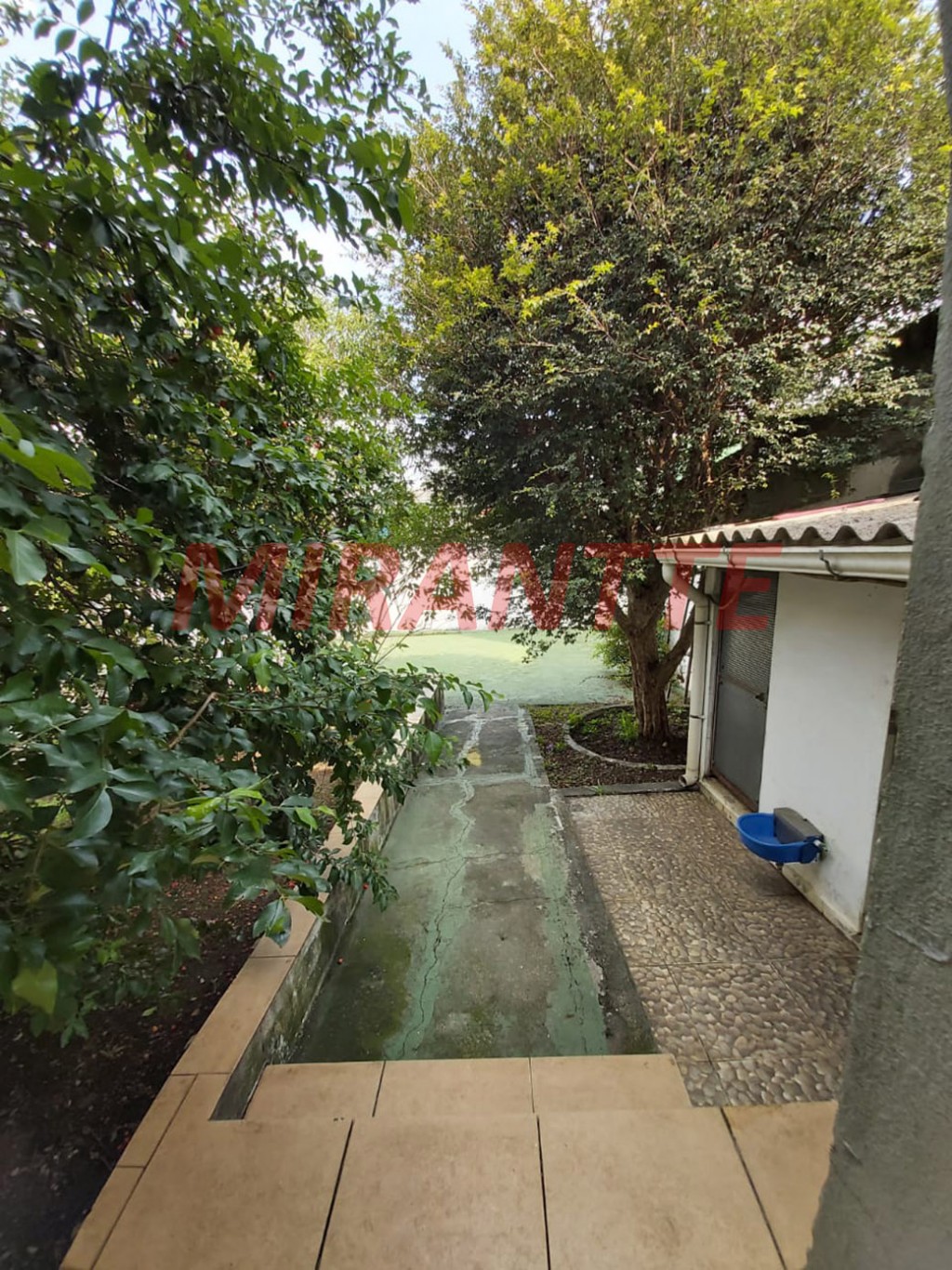 Terreno de 400m² com 3 quartos em Vila Constança