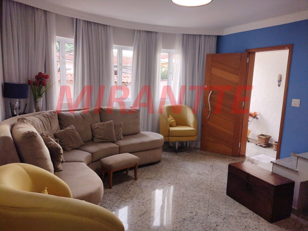 Sobrado de 107m² com 3 quartos em Vila Mazzei
