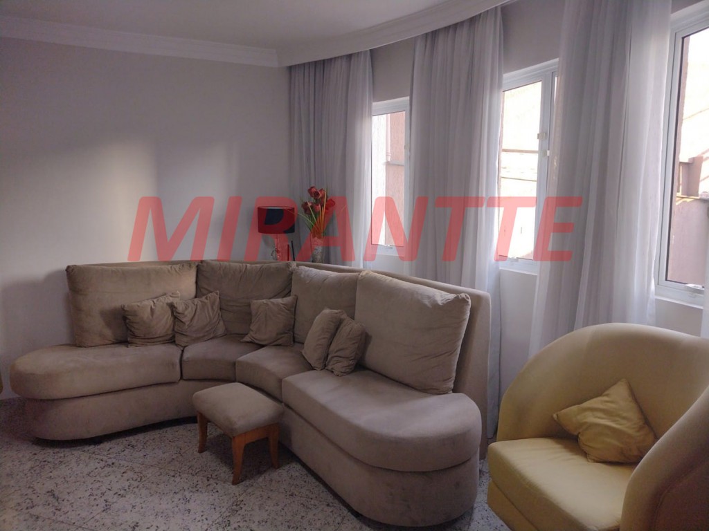 Sobrado de 107m² com 3 quartos em Vila Mazzei