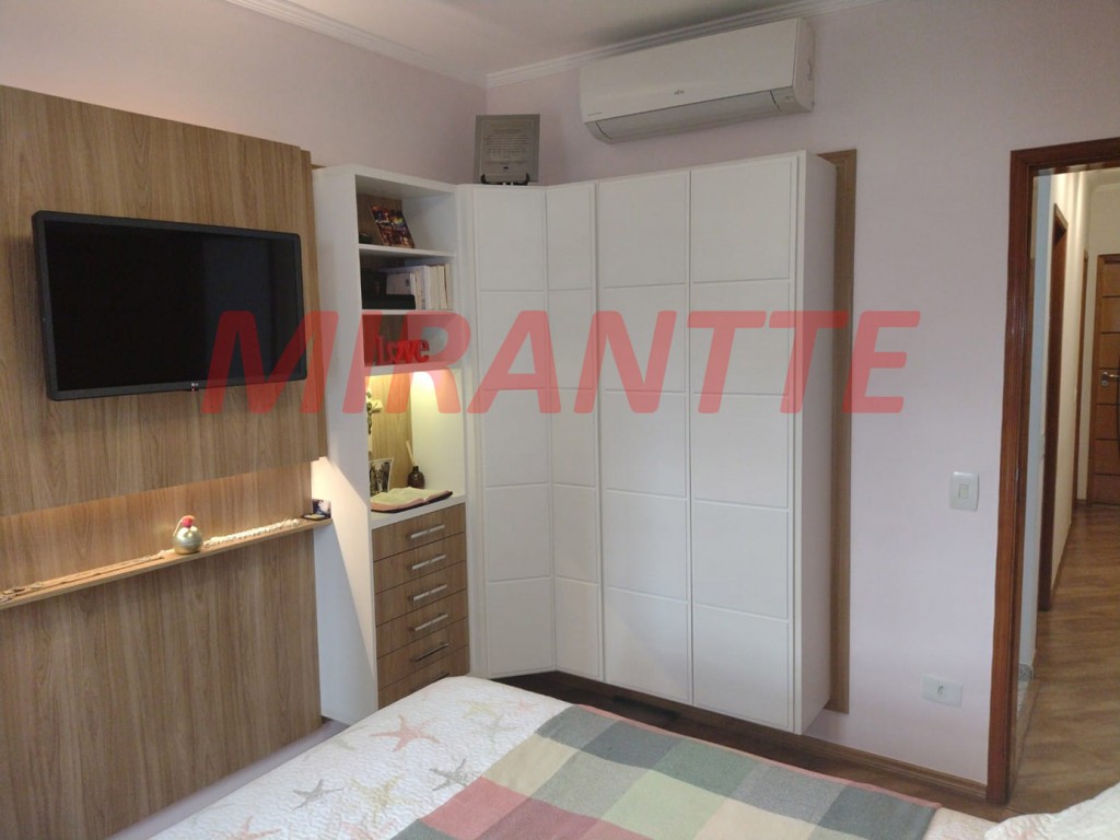Sobrado de 107m² com 3 quartos em Vila Mazzei