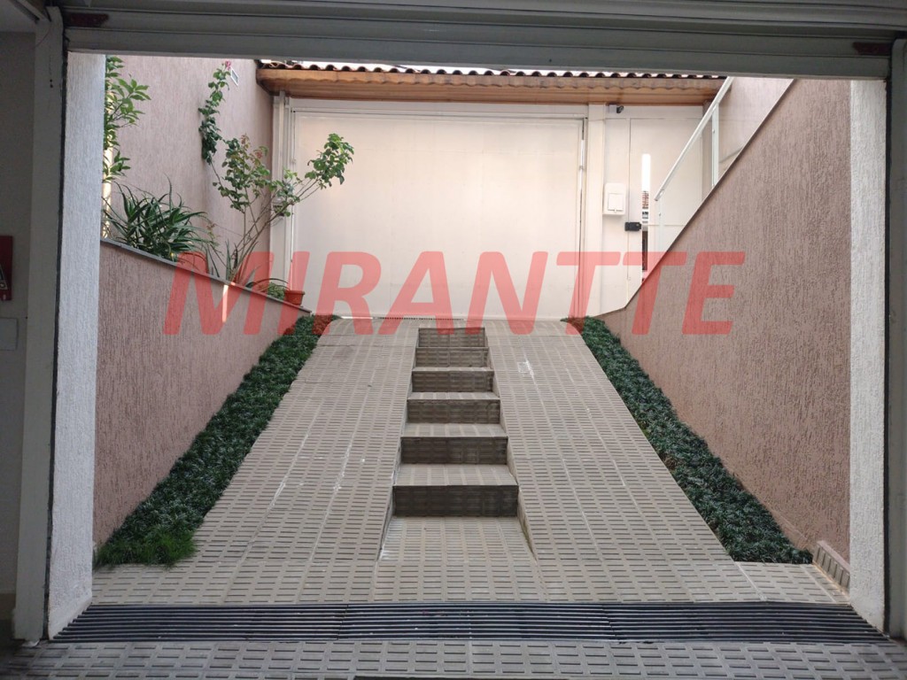 Sobrado de 107m² com 3 quartos em Vila Mazzei