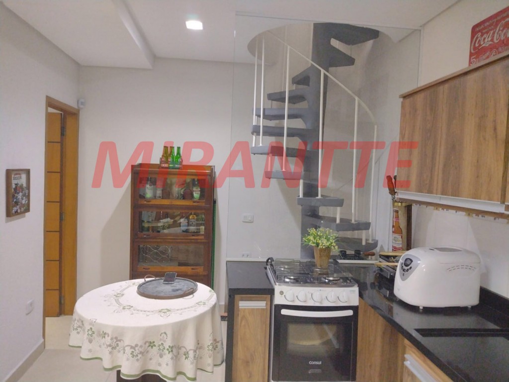 Sobrado de 107m² com 3 quartos em Vila Mazzei
