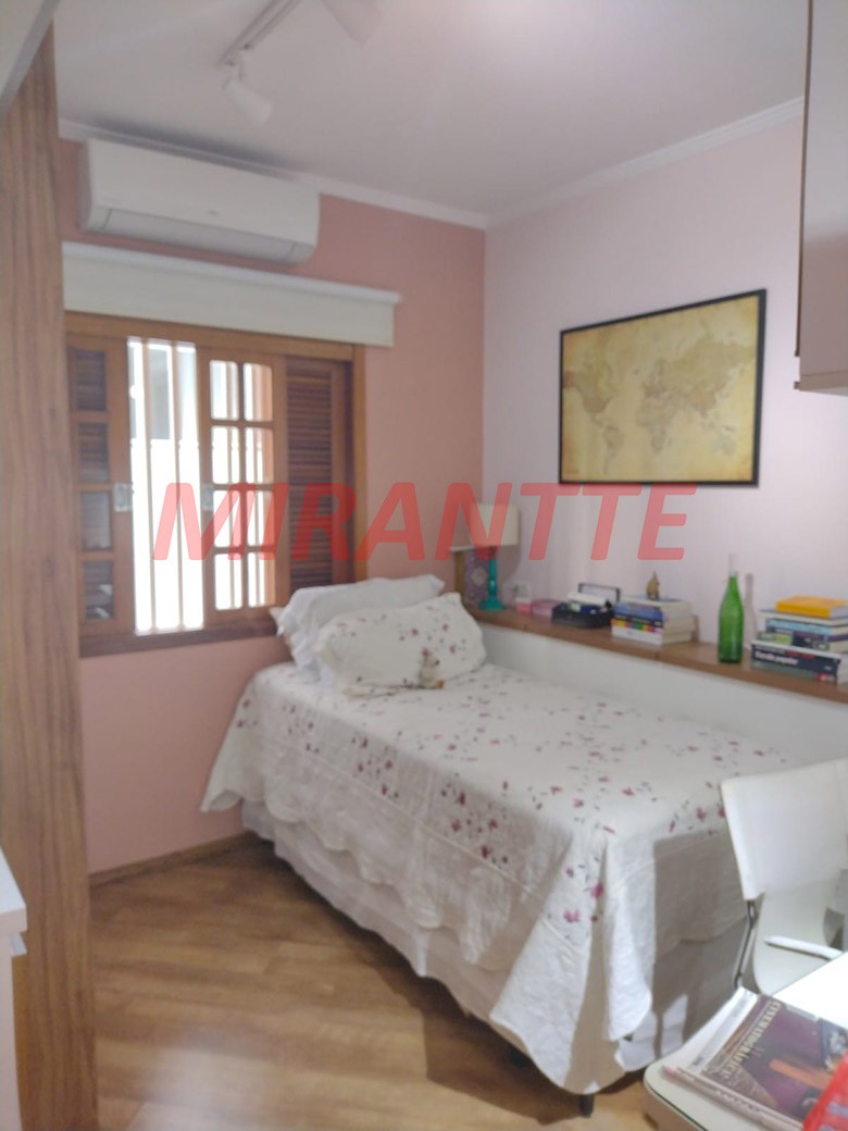 Sobrado de 107m² com 3 quartos em Vila Mazzei