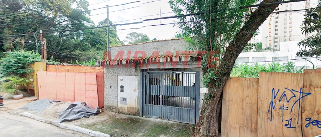 Terreno de 7m² com 3 quartos em Barro Branco