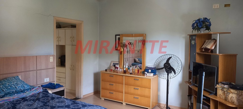 Sobrado de 350m² com 4 quartos em Jardim Felicidade