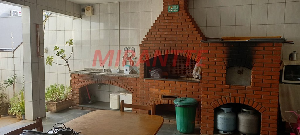 Sobrado de 350m² com 4 quartos em Jardim Felicidade