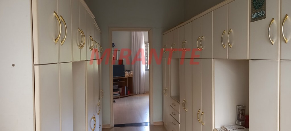 Sobrado de 350m² com 4 quartos em Jardim Felicidade