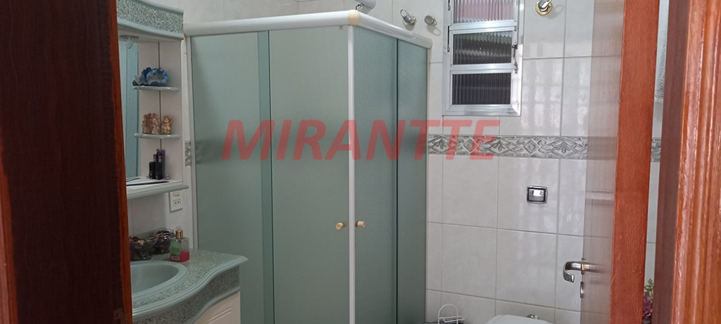 Sobrado de 350m² com 4 quartos em Jardim Felicidade