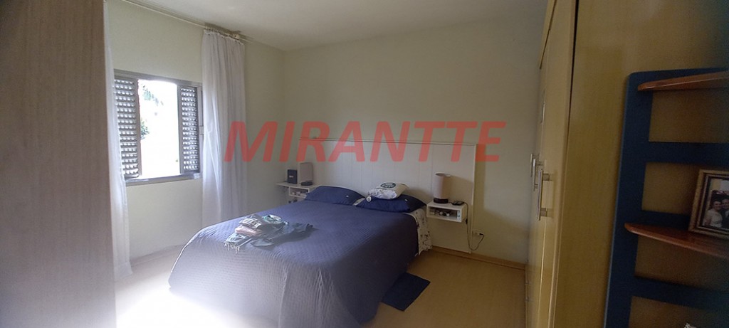 Sobrado de 350m² com 4 quartos em Jardim Felicidade
