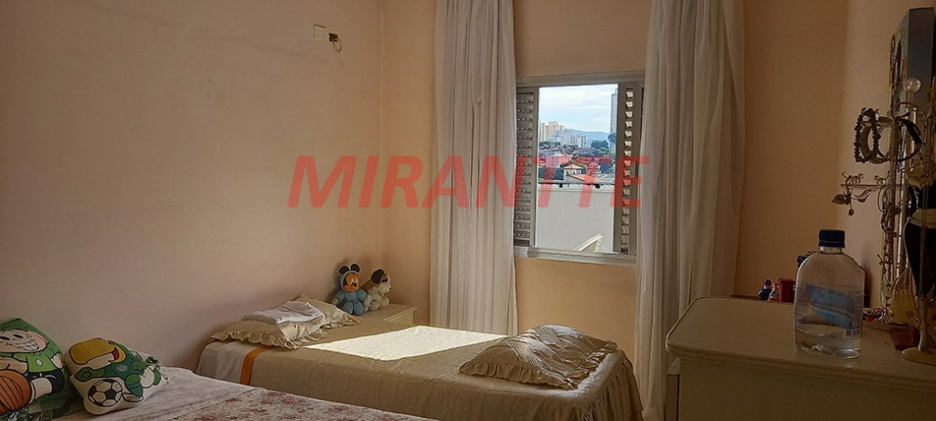 Sobrado de 350m² com 4 quartos em Jardim Felicidade