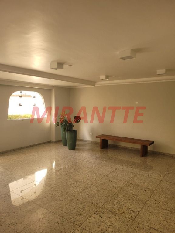 Apartamento de 77m² com 3 quartos em Santana