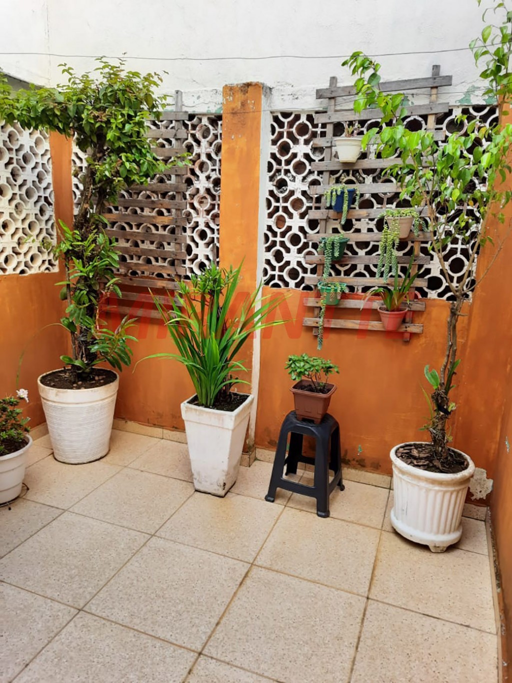 Sobrado de 220m² com 2 quartos em Jardim Tremembé