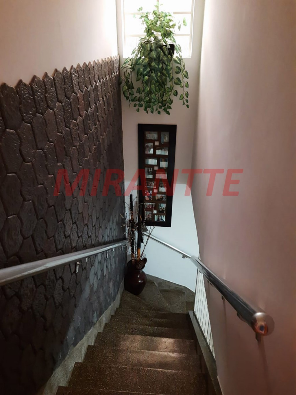 Sobrado de 220m² com 2 quartos em Jardim Tremembé