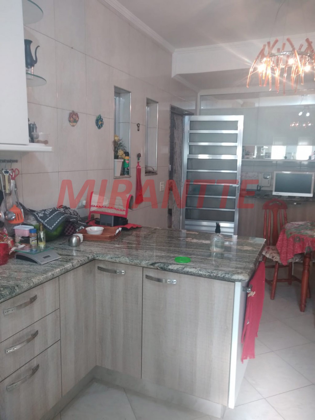 Sobrado de 168m² com 3 quartos em Vila Ester