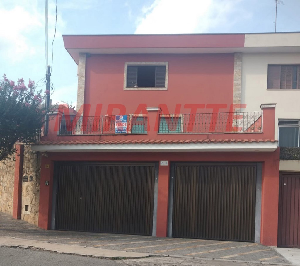 Sobrado de 168m² com 3 quartos em Vila Ester