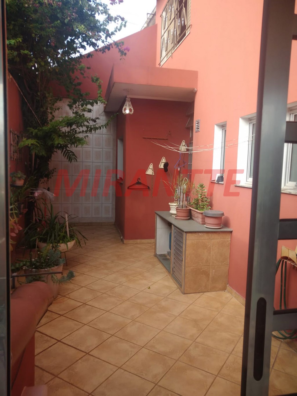 Sobrado de 168m² com 3 quartos em Vila Ester