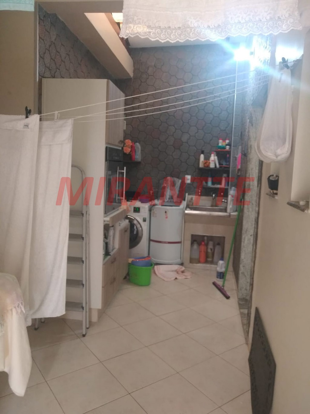 Sobrado de 168m² com 3 quartos em Vila Ester