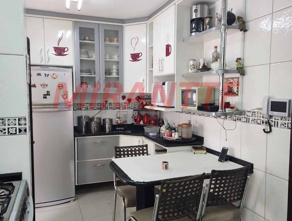 Casa terrea de 200m² com 4 quartos em Tremembe