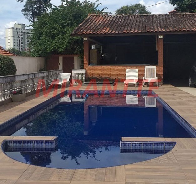 Casa terrea de 200m² com 4 quartos em Tremembe