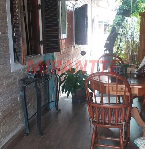 Casa terrea de 200m² com 4 quartos em Tremembe
