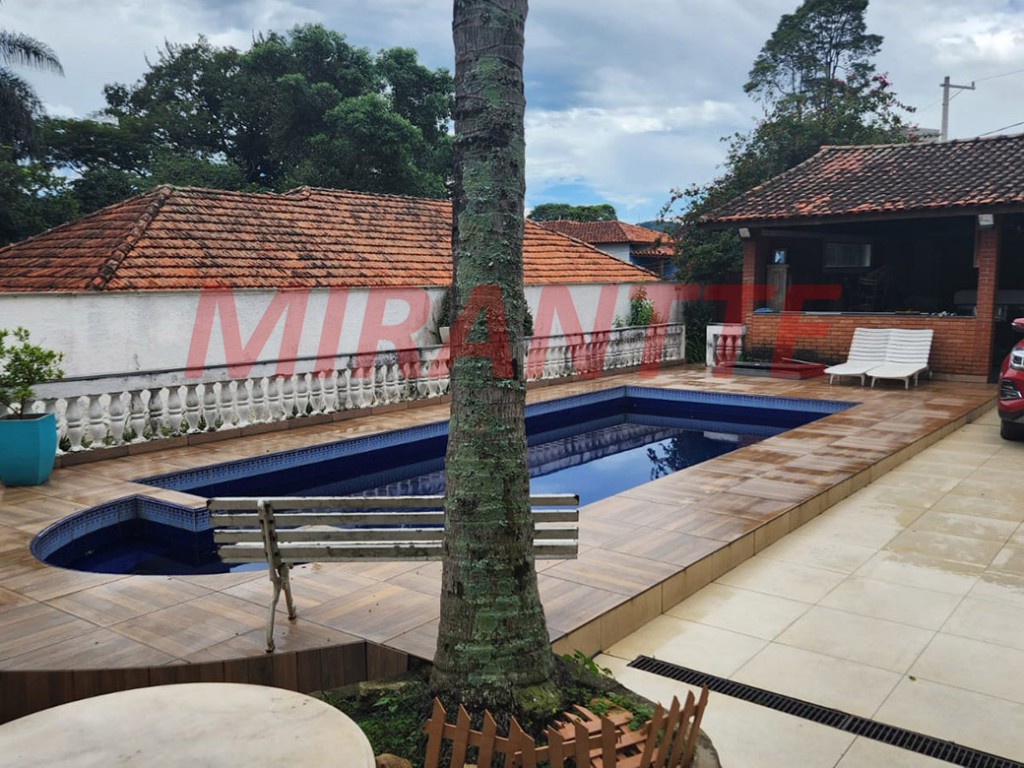 Casa terrea de 200m² com 4 quartos em Tremembe