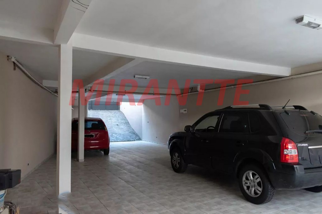 Sobrado de 320m² com 4 quartos em Sacoma