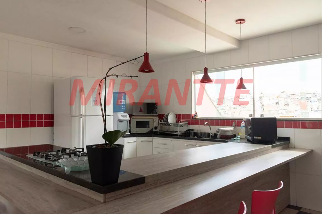 Sobrado de 320m² com 4 quartos em Sacoma