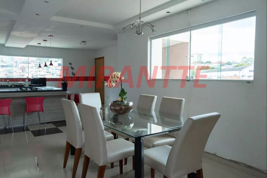 Sobrado de 320m² com 4 quartos em Sacoma