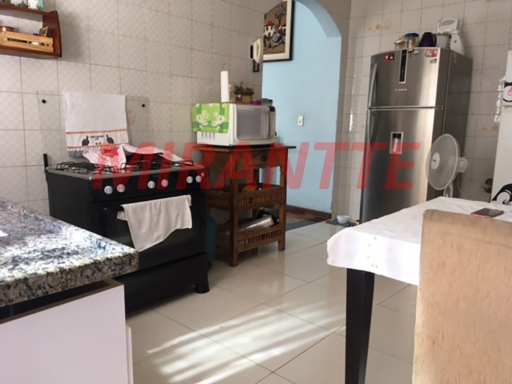 Sobrado de 227m² com 3 quartos em Jardim Primavera