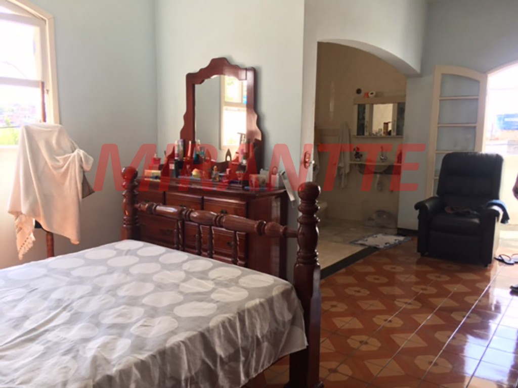 Sobrado de 227m² com 3 quartos em Jardim Primavera