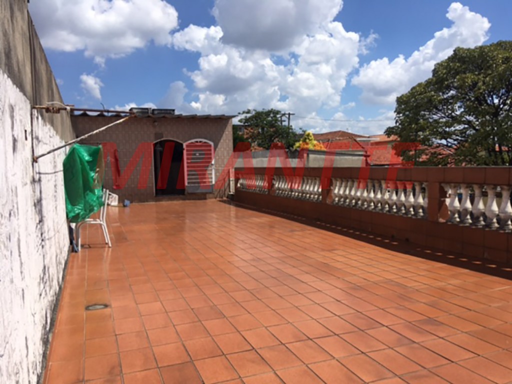Sobrado de 227m² com 3 quartos em Jardim Primavera