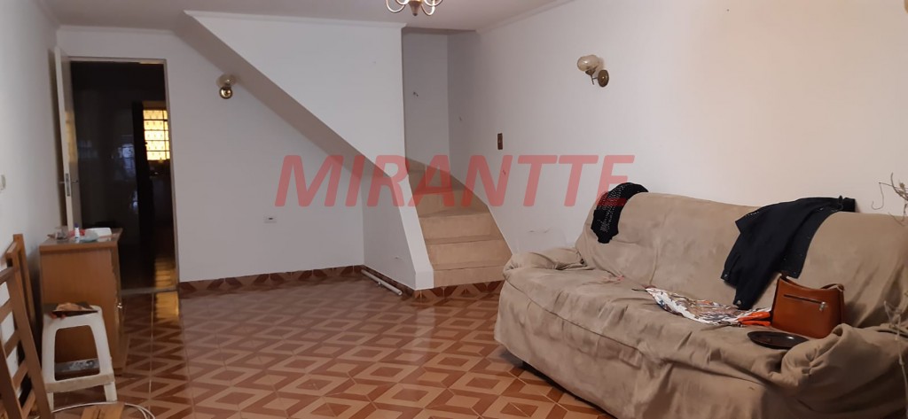 Sobrado de 149m² com 2 quartos em Água Fria
